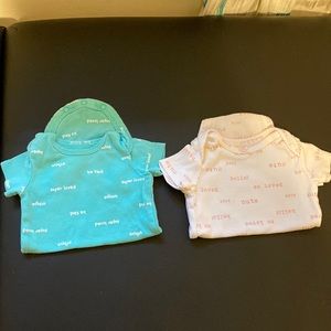2 pack carters short sleeved onesies